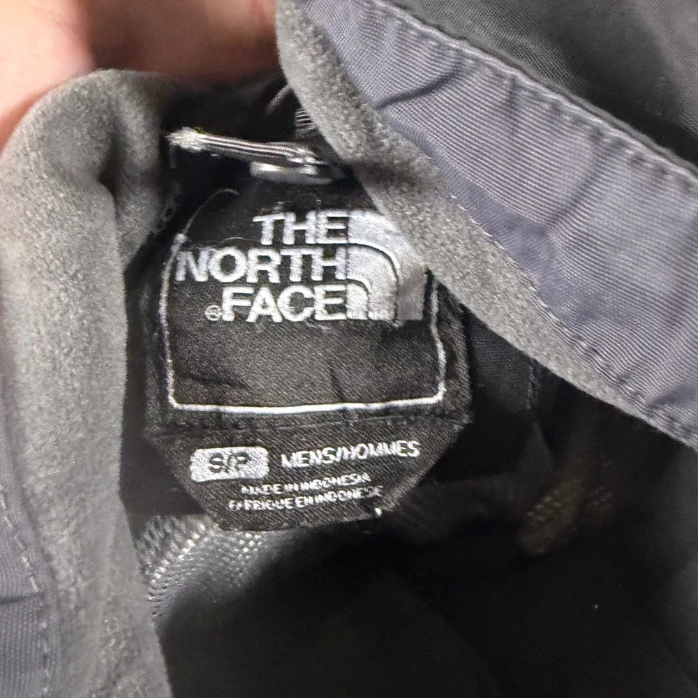 The North Face HyVent Mens Small Charcoal Black Waterproof Rain Jacket Gorpcore
